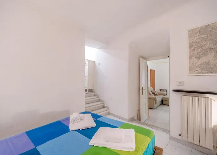 Guesthost - Getaway! Mm Principe Roomy Flat Cenova